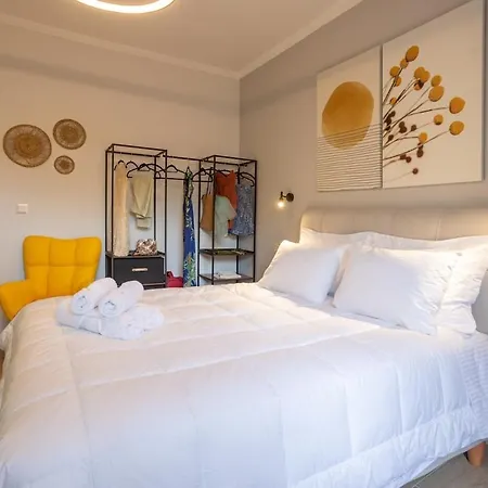 Mon Petit * Corfu (city)