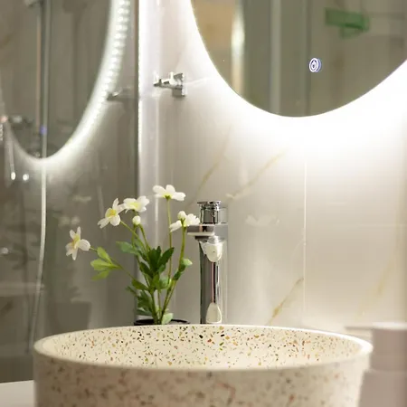 Mon Petit * Corfu (city)